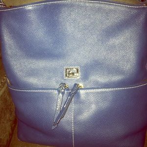 Zip hobo Dooney & Bourke excellent condition! Navy